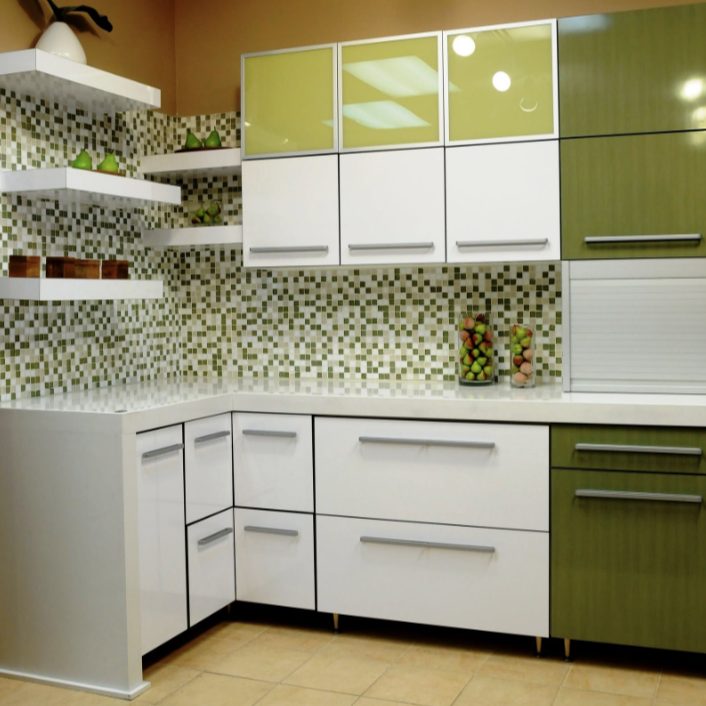 unique tile backsplash in kitchen Fargo, ND